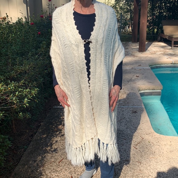 Chico’s oversized long wrap/scarf, never worn condition. - Picture 2 of 5